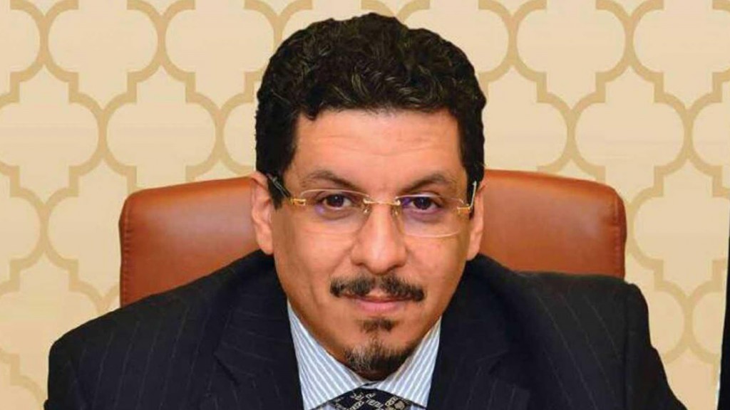 وزير الخارجية وشؤون المغتربين د. أحمد عوض بن مبارك