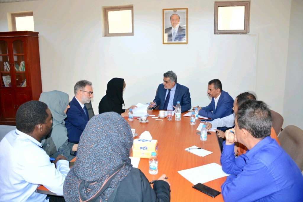نائب وزير التخطيط خلال اللقاء