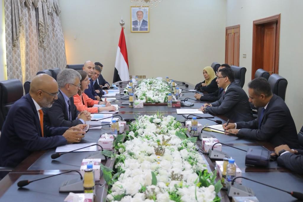 وزير الخارجية خلال اللقاء