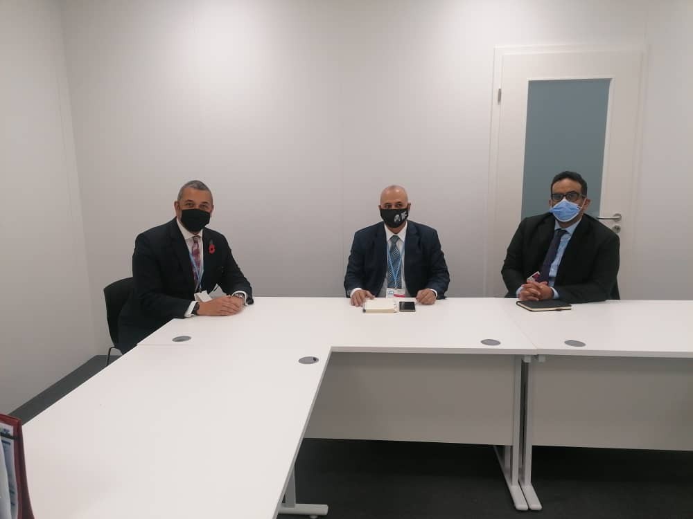 وزير المياه والبيئة خلال اللقاء