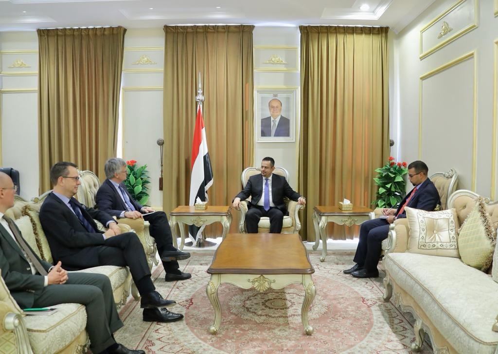رئيس الوزراء خلال اللقاء