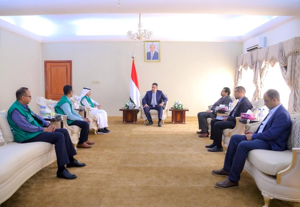 رئيس الوزراء خلال اللقاء