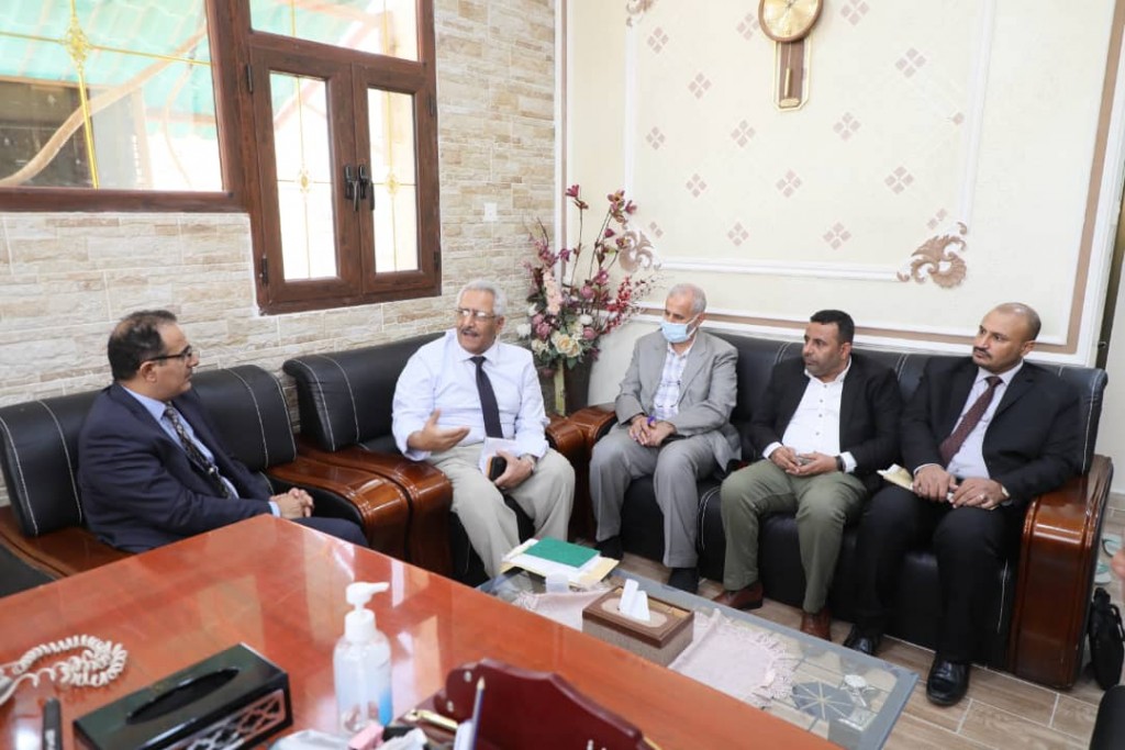 وزير الصحة خلال اللقاء