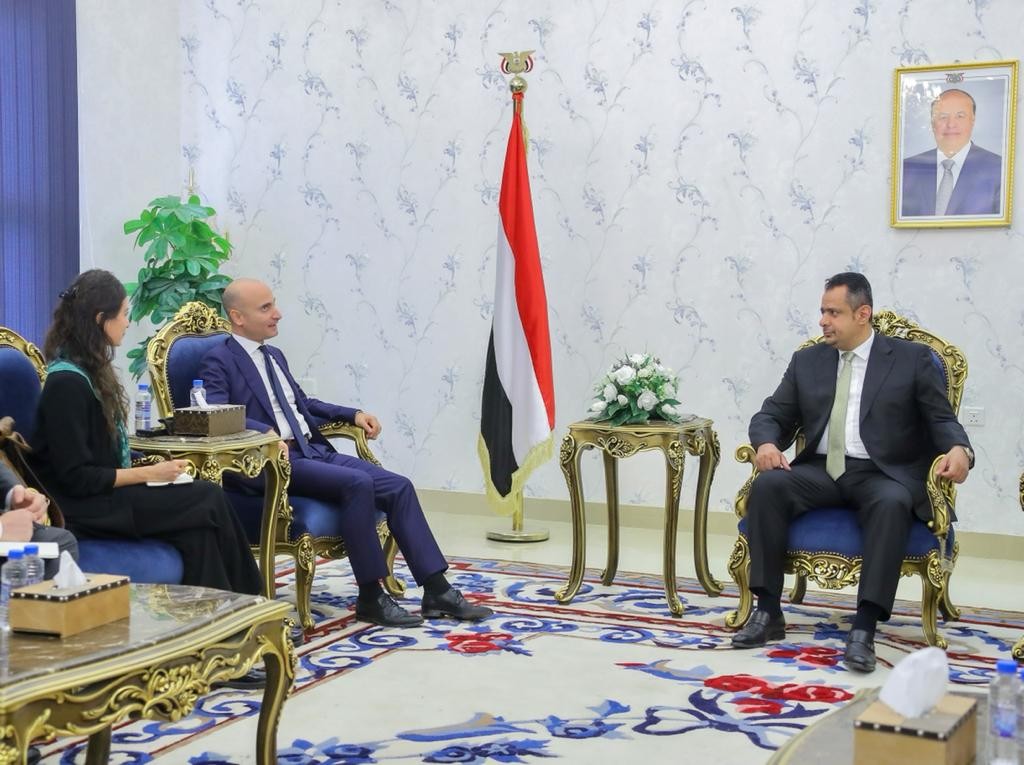رئيس الوزراء خلال اللقاء