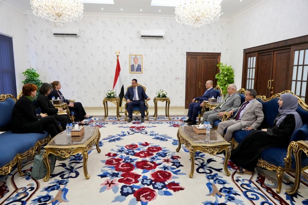 رئيس الوزراء خلال اللقاء