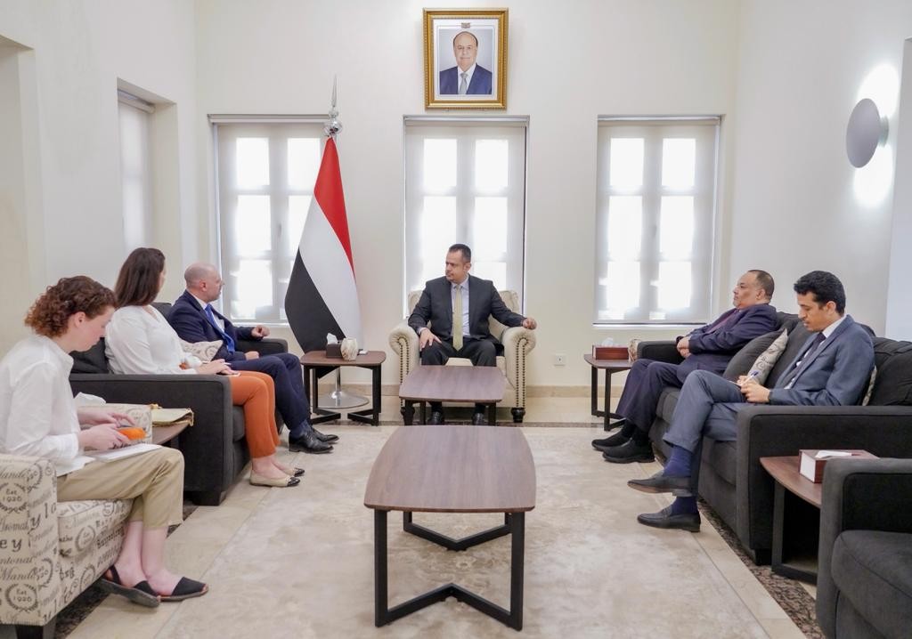 رئيس الوزراء خلال اللقاء