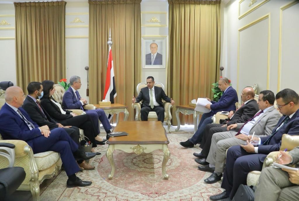 رئيس الوزراء خلال اللقاء