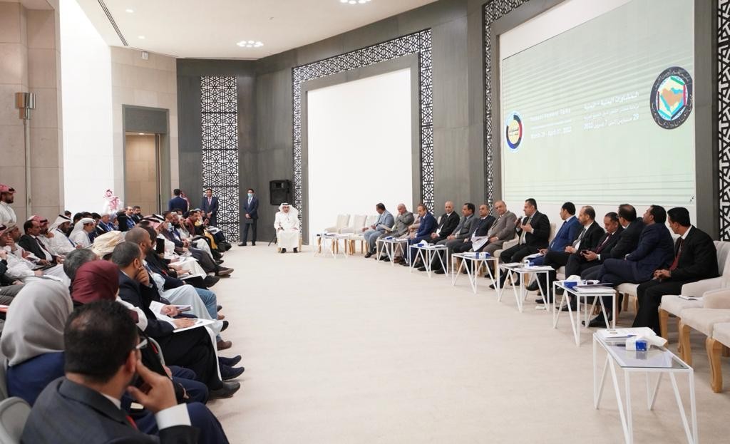 رئيس الوزراء خلال جلسات النقاش