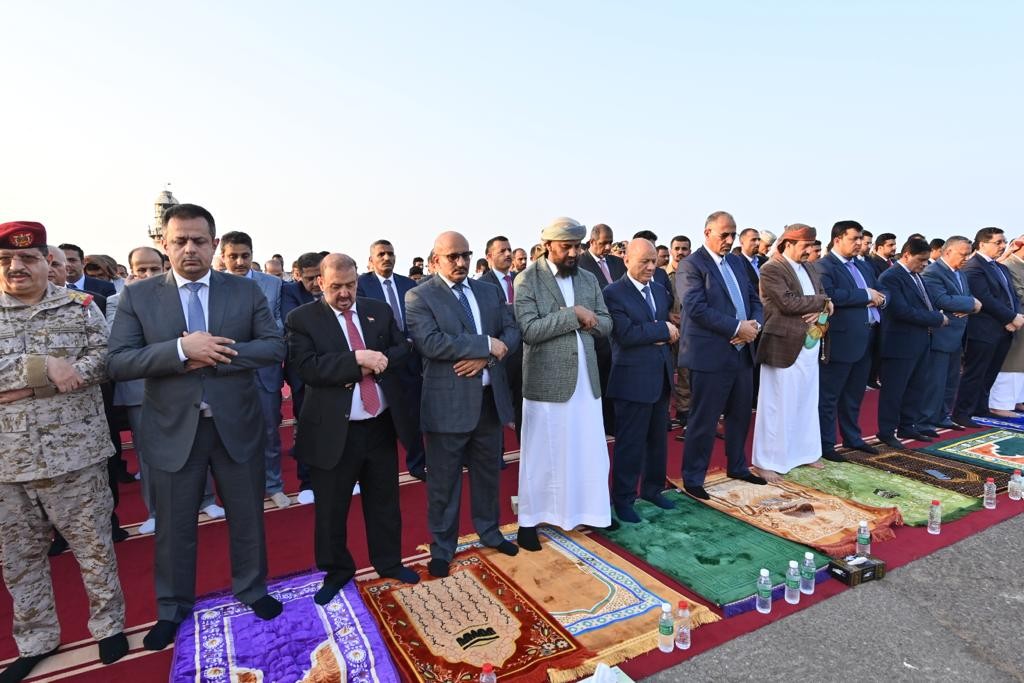 خلال تأدية صلاة العيد