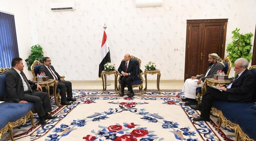 الرئيس العليمي خلال اللقاء