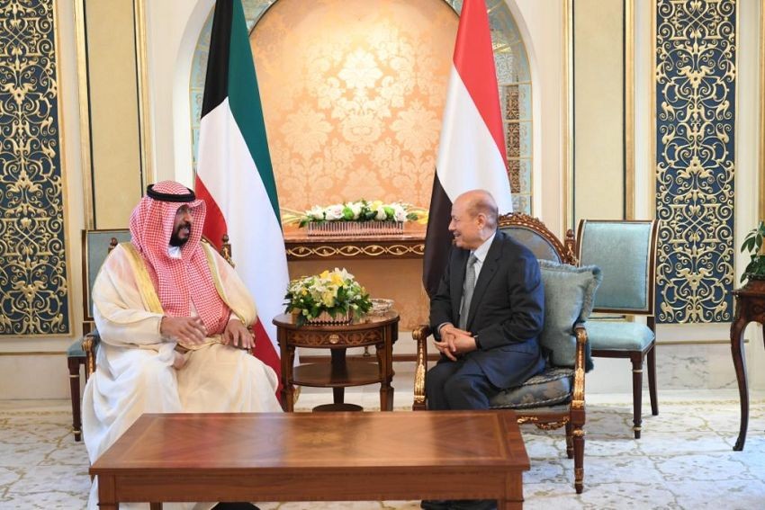 رئيس مجلس القيادة الرئاسي خلال اللقاء