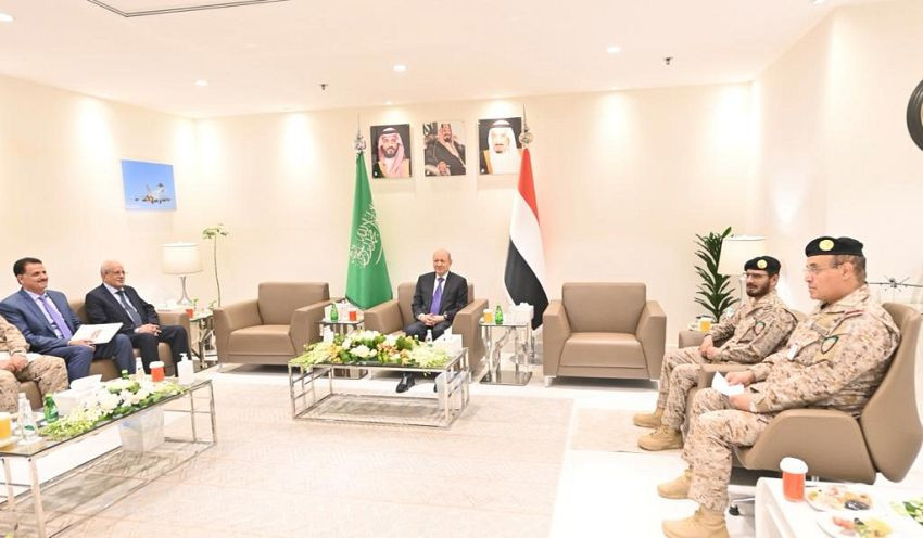 رئيس مجلس القيادة الرئاسي خلال اللقاء