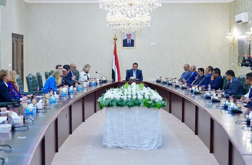 رئيس الوزراء خلال اللقاء