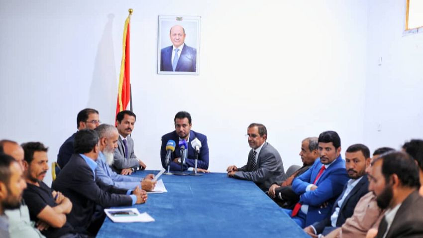 وزير التربية والتعليم خلال اللقاء
