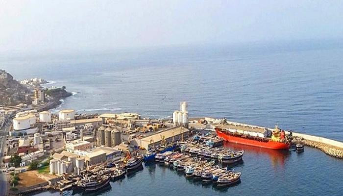 وزارة الدفاع تعلن تصديها لهجمات إرهابية على ميناء الضبة