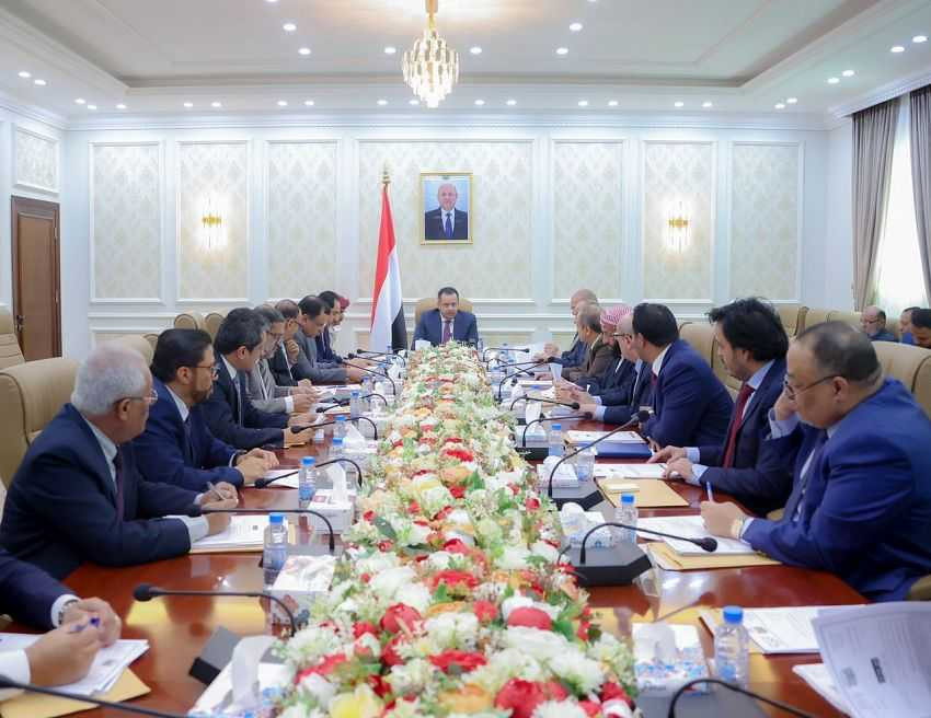 اجتماع مجلس الوزراء برئاسة رئيس الوزراء الدكتور معين عبدالملك