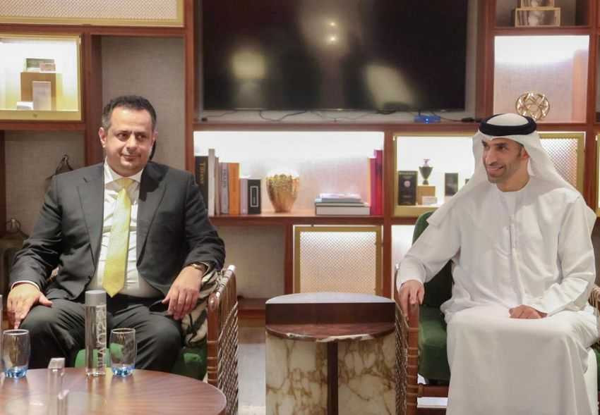 رئيس الوزراء لدى وصوله دبي للمشاركة في القمة العالمية للحكومات