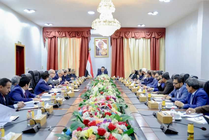 اجتماع مجلس الوزراء برئاسة رئيس الوزراء الدكتور معين عبدالملك