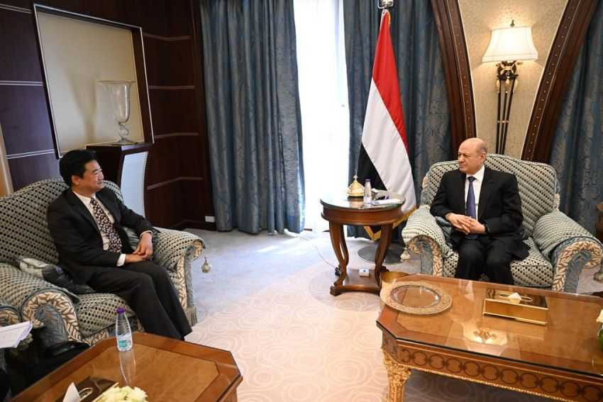 رئيس مجلس القيادة الرئاسي خلال اللقاء