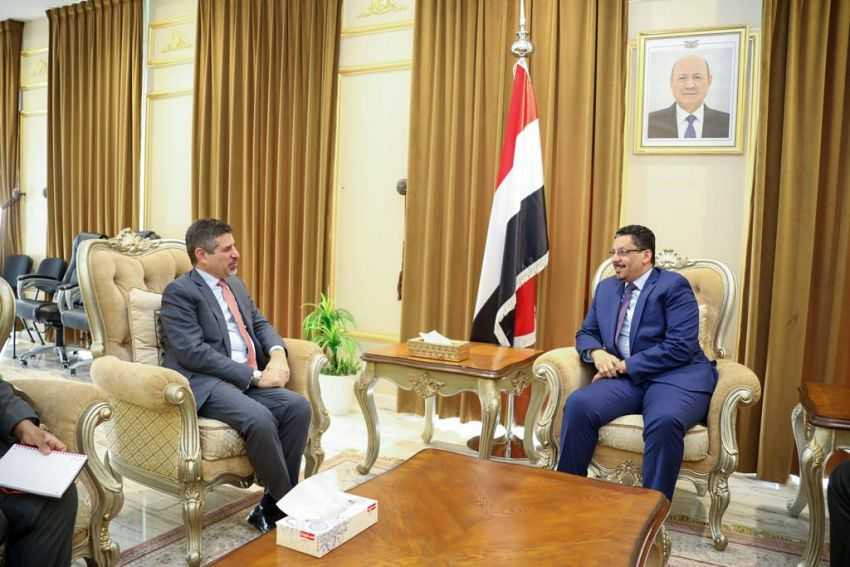 وزير الخارجية خلال اللقاء