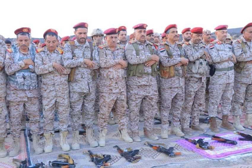 رئيس هيئة الأركان خلال حفل الصلاة