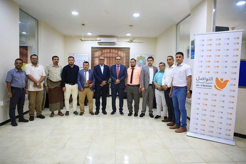 وزير الصحة خلال الزيارة