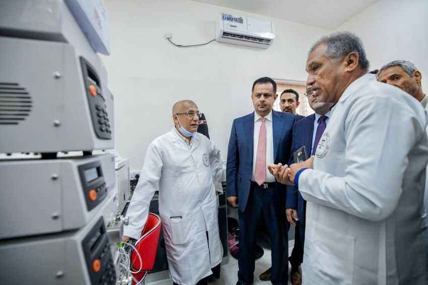 رئيس الوزراء خلال الزيارة