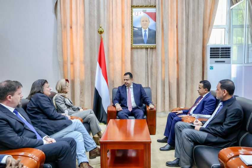 رئيس الوزراء خلال اللقاء