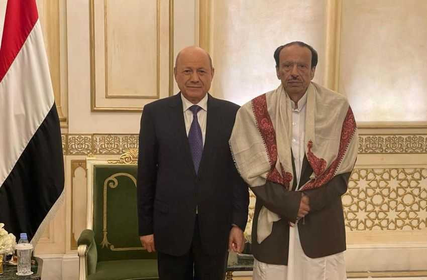 رئيس مجلس القيادة الرئاسي خلال اللقاء