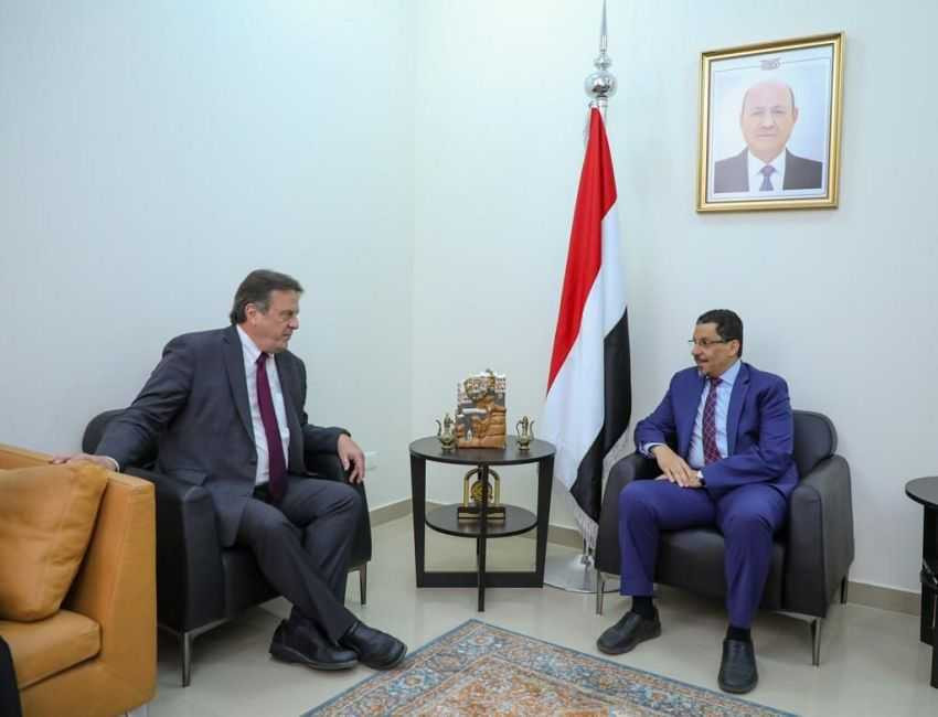 وزير الخارجية خلال اللقاء