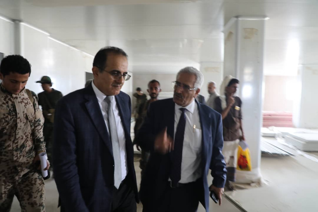 وزير الصحة يتفقد مختبر مراقبة الأدوية ويثني على جهود حلف اللقاح العالمي