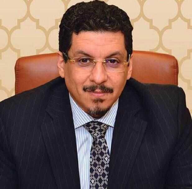 وزير الخارجية وشؤون المغتربين أحمد بن مبارك