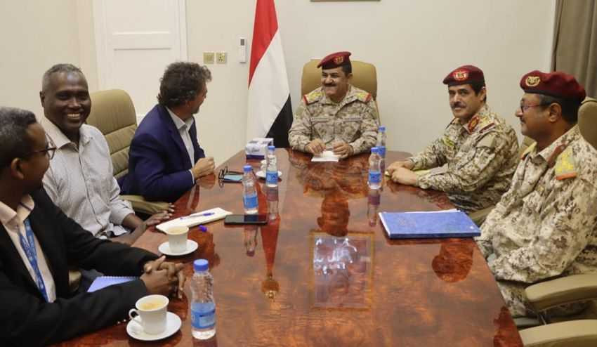لقاء وزير الدفاع بكبير مستشاري الممثل المقيم للأمم المتحدة