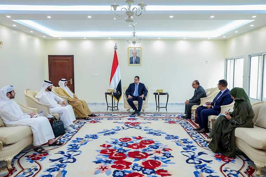 لقاء رئيس الوزراء بالسفير الاماراتي لدى بلادنا
