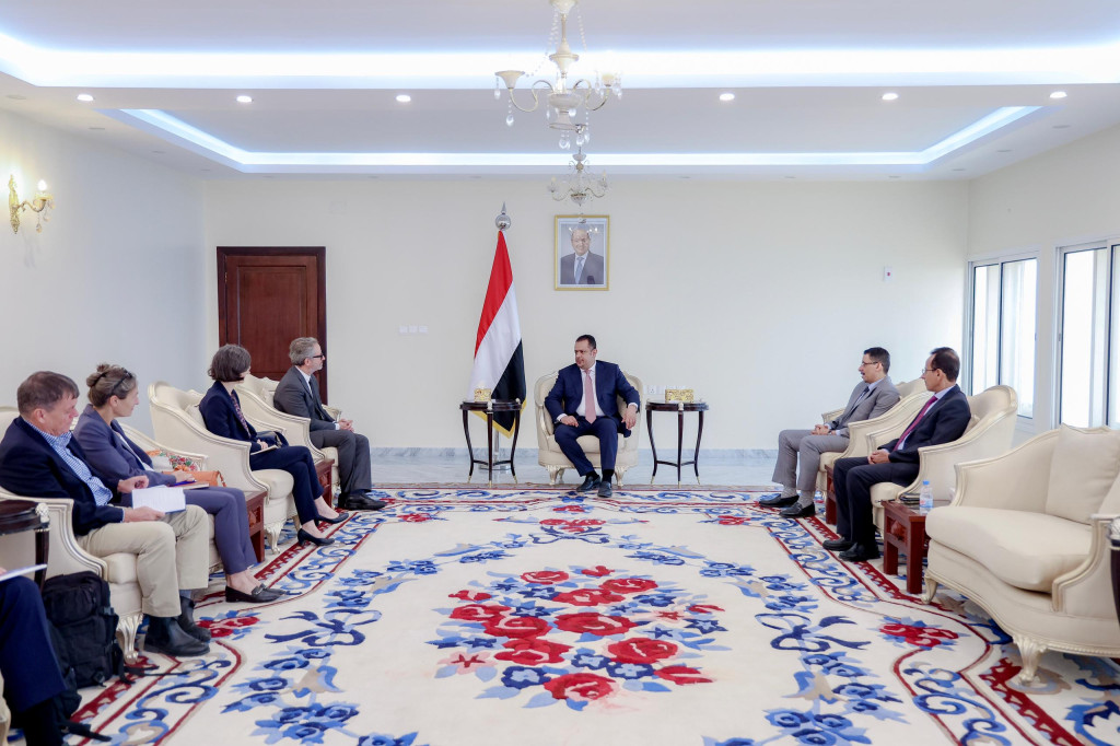 رئيس الوزراء يستقبل في عدن بعثة وسفراء عدد من دول الاتحاد الأوروبي