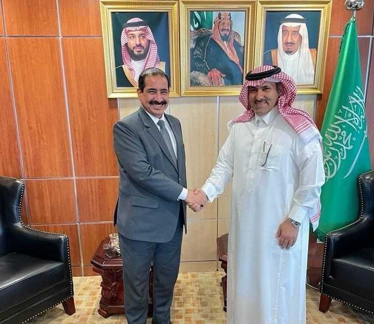 لقاء وزير الداخلية مع السفير السعودي