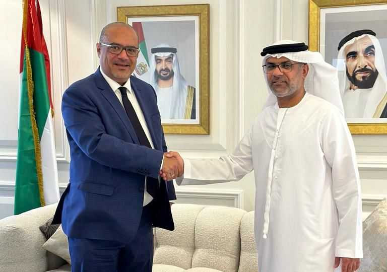 لقاء وزير التخطيط مع السفير الإماراتي لبحث تعزيز التعاون الثنائي
