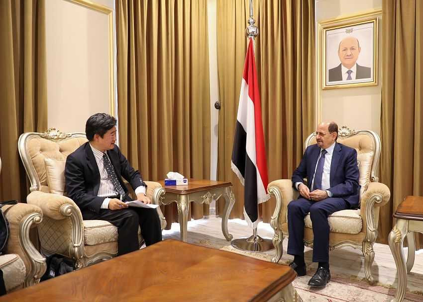 لقاء وزير الخارجية بالقائم بأعمال السفارة الصينية