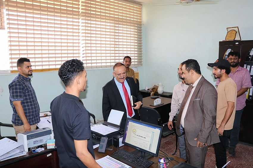 زيارة وزير النقل للهيئة العامة لتنظيم شؤون النقل البري
