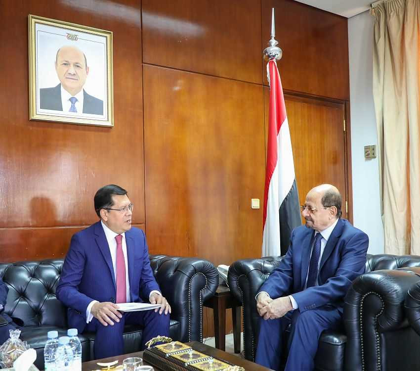 لقاء وزير الخارجية مع السفير المكسيكي