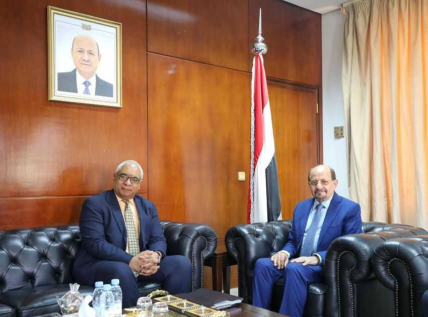 لقاء وزير الخارجية مع السفير الكوبي