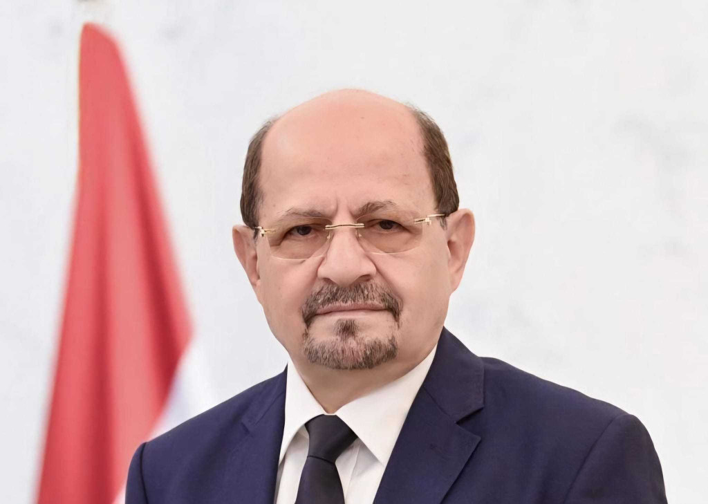 وزير الخارجية وشؤون المغتربين الدكتور شائع الزنداني