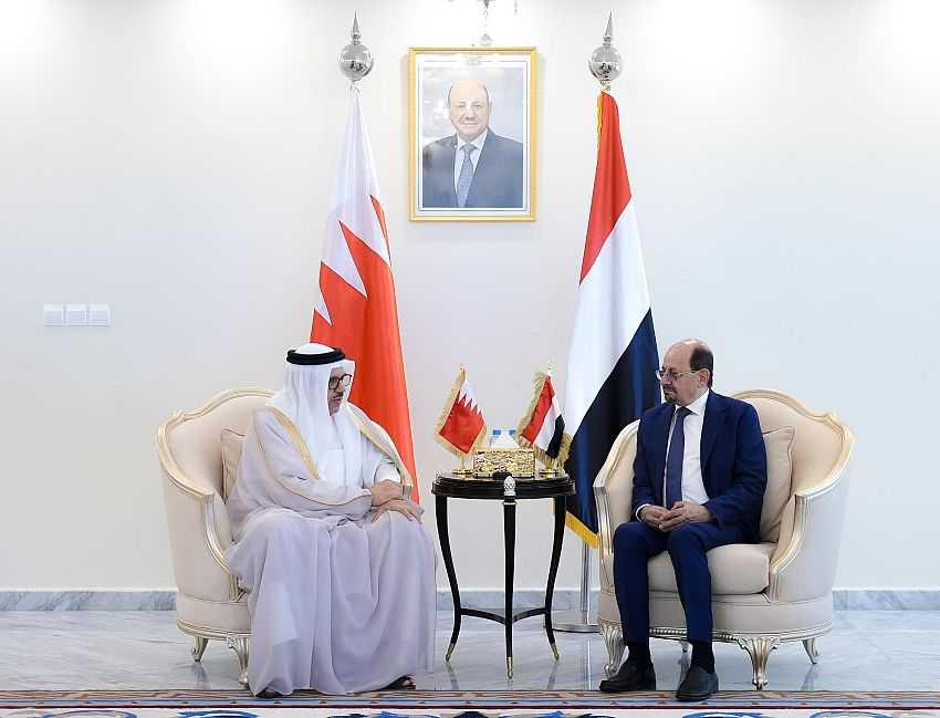 لقاء وزير الخارجية وشؤون المغتربين بنظيره البحريني في عدن