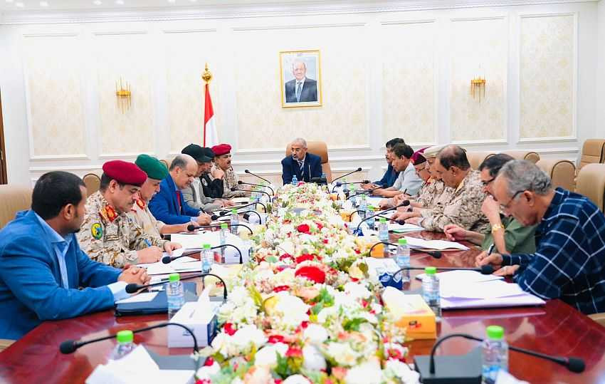 اجتماع عضو مجلس القيادة الرئاسي اللواء الزُبيدي للجنة الأمنية العليا