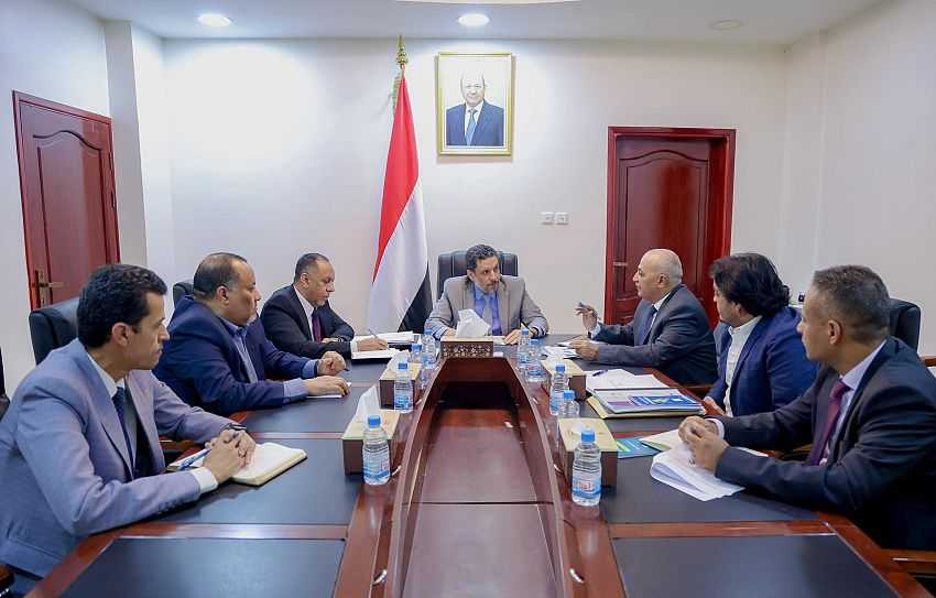 اجتماع لرئيس الوزراء في إطار التحضيرات الجارية لمشاركة بلادنا في مؤتمر الأطراف التاسع والعشرون (كوب 29)