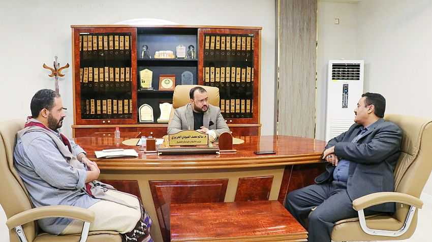 لقاء وزير الأشغال والطرق مع مدير مدير مديرية المنصورة