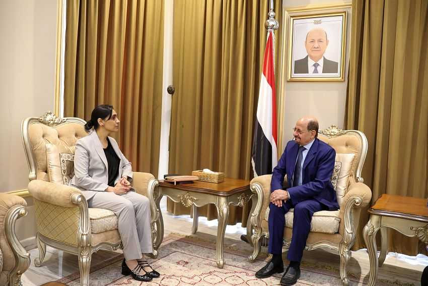لقاء وزير الخارجية بسفيرة المملكة المتحدة