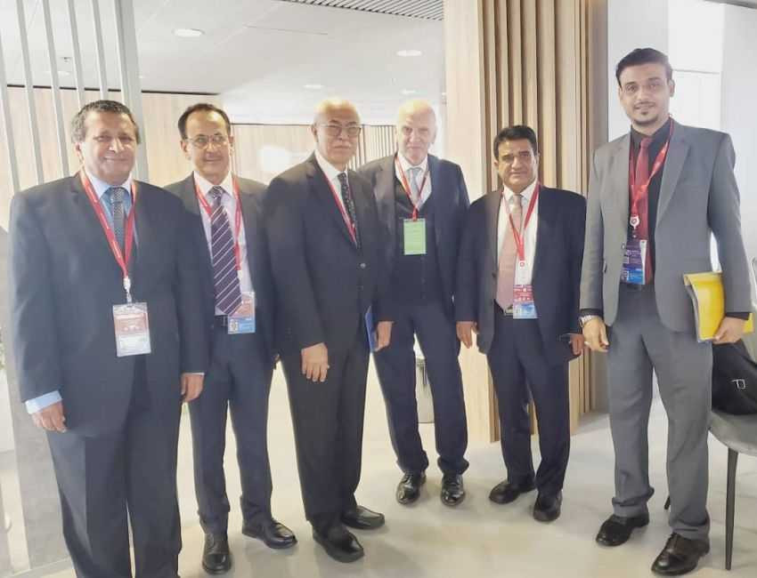 لقاء وزير النفط والمعادن بنائب رئيس الوزراء الروسي