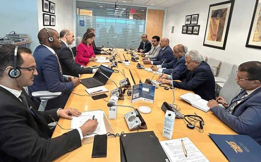 محافظ البنك المركزي ووزير المالية يلتقيان في واشنطن رئيسة بعثة صندوق النقد الدولي الجديدة لليمن