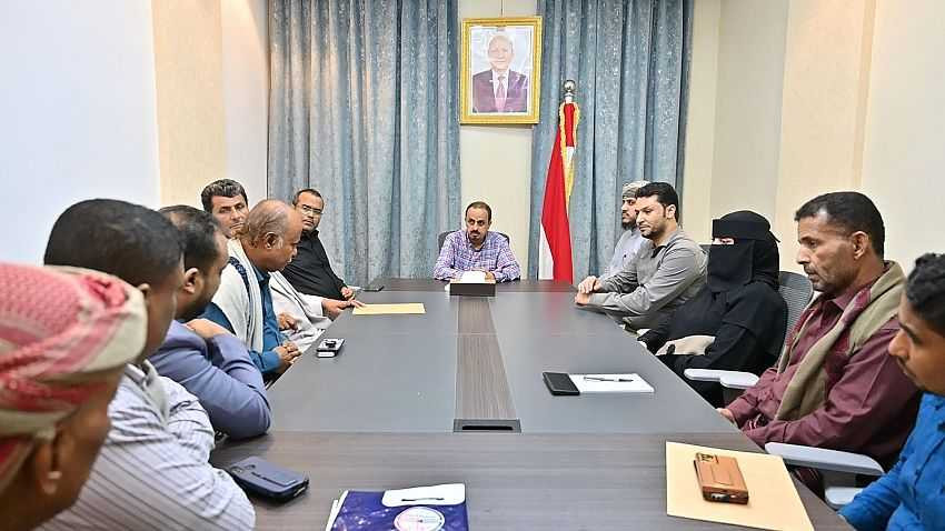 لقاء وزير الإعلام بعدد من الإعلاميين بالمهرة